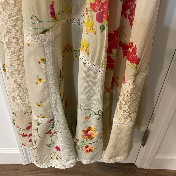 Free People Hibiscus Heaven Cream Embroidered Maxi Dress in size XS - Picture 9 of 11